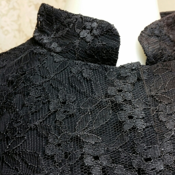 Lilli Diamond of California • Lace/Fur Cuff Bolero - Picture 2 of 7
